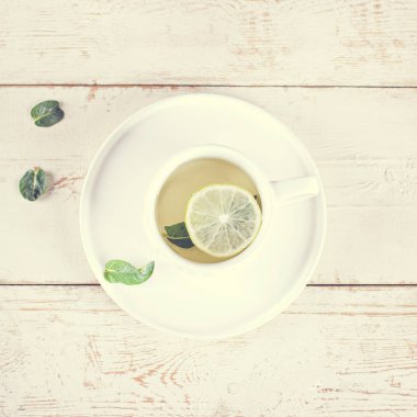 Nane ve limon çayı