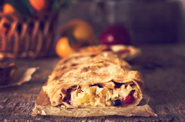 meyveli turta ve kış dekor