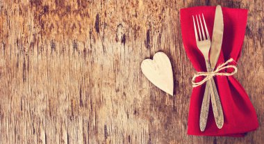 Sevgililer Günü'nde hizmet veren.