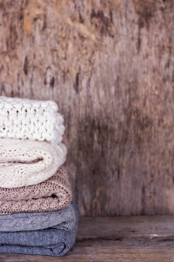 Yün kazak, ekose yığını