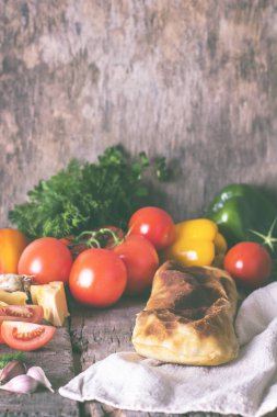 sebzeli meyveli turta