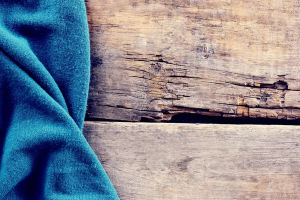 Punto a cuadros, suéter en tablas de madera viejas — Foto de Stock