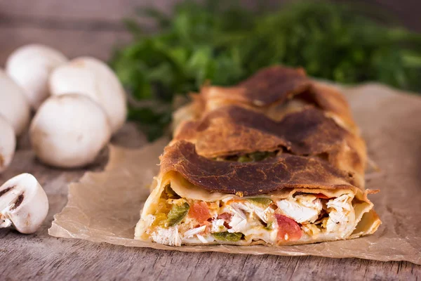 sebzeli meyveli turta