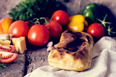 sebzeli meyveli turta