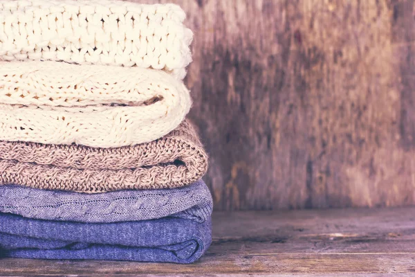 Yün kazak, ekose yığını