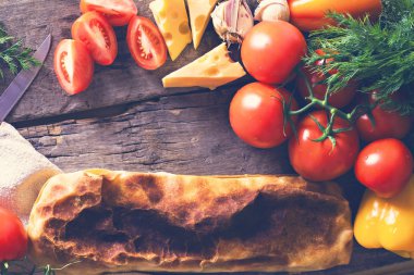 sebzeli meyveli turta