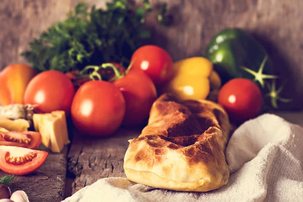 sebzeli meyveli turta