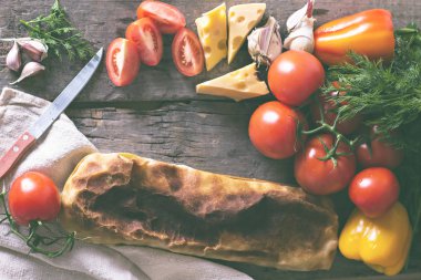 sebzeli meyveli turta