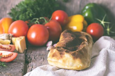 sebzeli meyveli turta