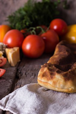 sebzeli meyveli turta