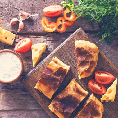 sebzeli meyveli turta