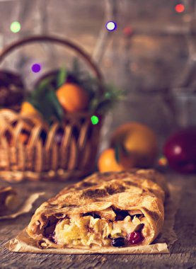 meyveli turta ve kış dekor