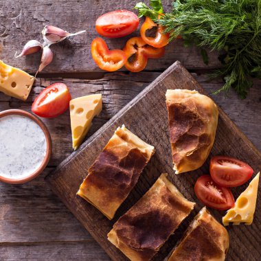 sebzeli meyveli turta