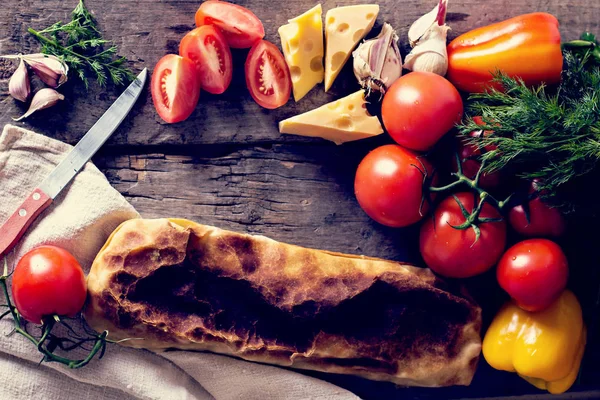 sebzeli meyveli turta