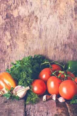 domates, biber, sarımsak, otlar