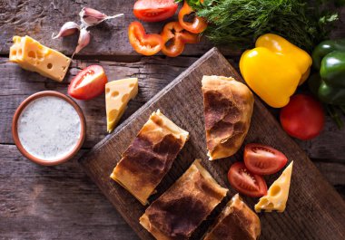 sebzeli meyveli turta