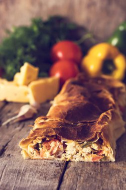 sebzeli meyveli turta