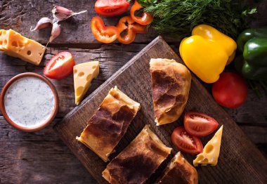 sebzeli meyveli turta