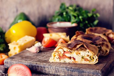 sebzeli meyveli turta