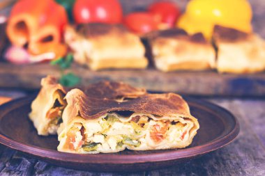 sebzeli meyveli turta