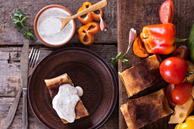 sebzeli meyveli turta