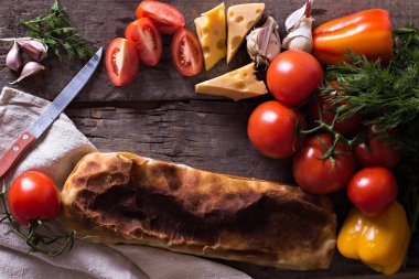 sebzeli meyveli turta