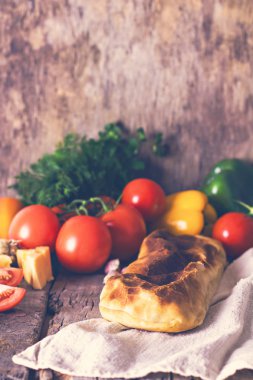 sebzeli meyveli turta