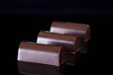Bir siyah çikolata candies 