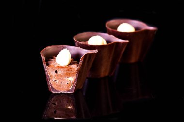 Bir siyah çikolata candies 