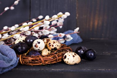 Paskalya natürmort. Paskalya yumurtaları.