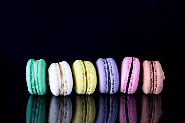 Multicolored traditional macaroons — Stock Photo, Image
