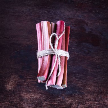 ravent ahşap zemin üzerinde. 