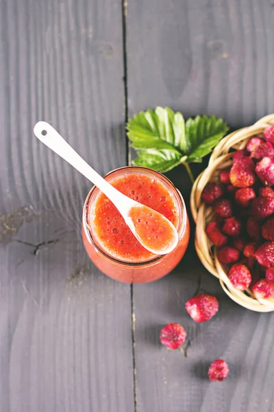 Selai atau smoothie dari berry — Stok Foto