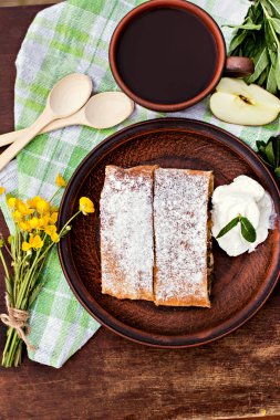 Elmalı turta. Doğa odaya yaz.