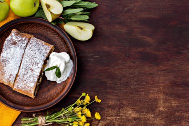 Elmalı turta. Doğa odaya yaz.