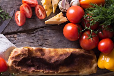 sebzeli meyveli turta