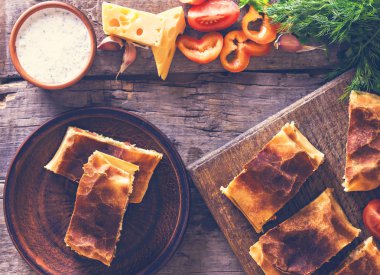 sebzeli meyveli turta