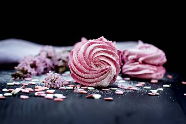 Ev yapımı şekerlemeler. Pembe şekerleme. 