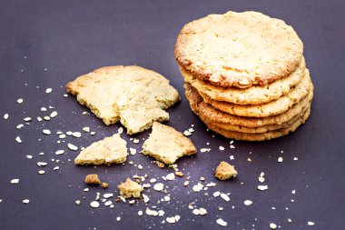 Tahıllar ile ev yapımı kurabiye