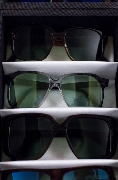 Güneş gözlüğü koleksiyonu. — Stok fotoğraf