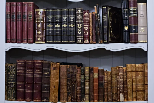 Bookshelves with old books. — Stock Photo, Image