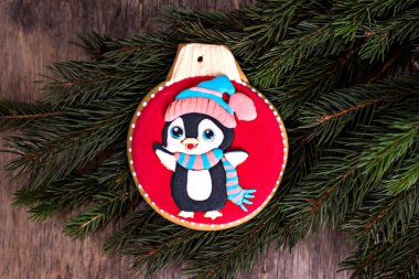 Noel kurabiyeleri. Festival dekorasyon ile Noel tatlılar. 