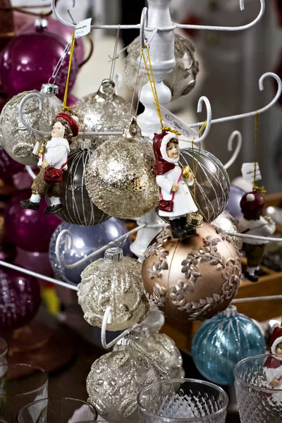 Juguetes de Navidad, composición de bolas de Navidad — Foto de Stock