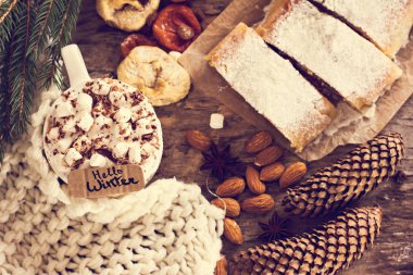 Strudel Kuruyemiş ile