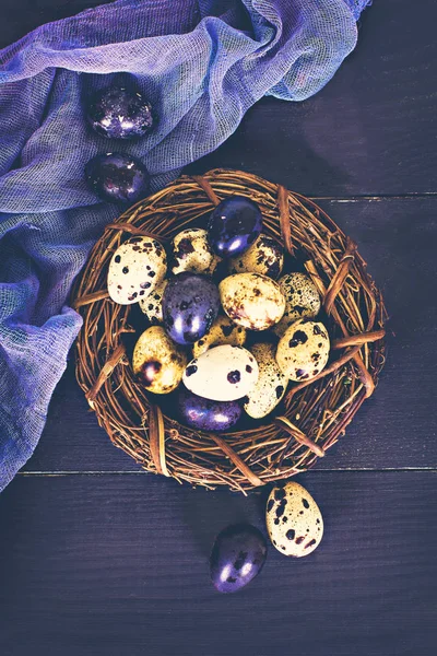 Naturaleza Muerta Pascua Huevos Pascua Decorados Huevos Ramas Sauce Seco — Foto de Stock
