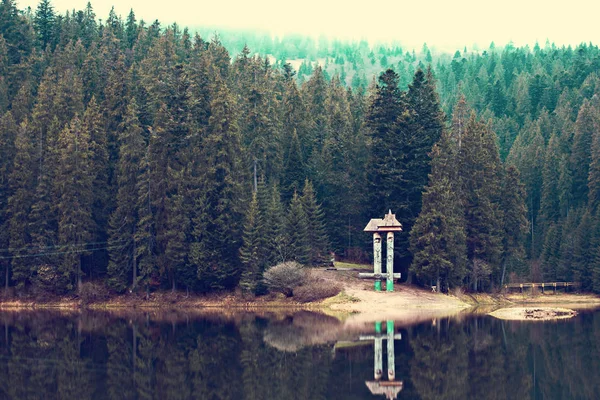 Lago synevyr . — Fotografia de Stock