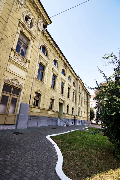 La calle central de la ciudad de Chernovtsy . —  Fotos de Stock