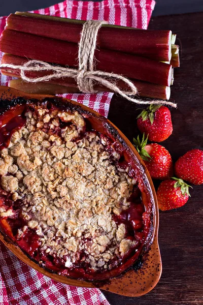 Homemade pie with strawberries. — Stock Photo, Image