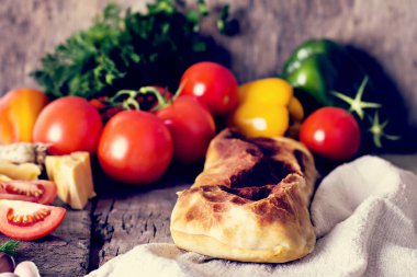 sebzeli meyveli turta