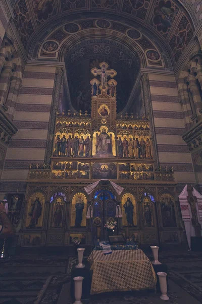 Igreja no território da Universidade de Chernivtsi . — Fotografia de Stock